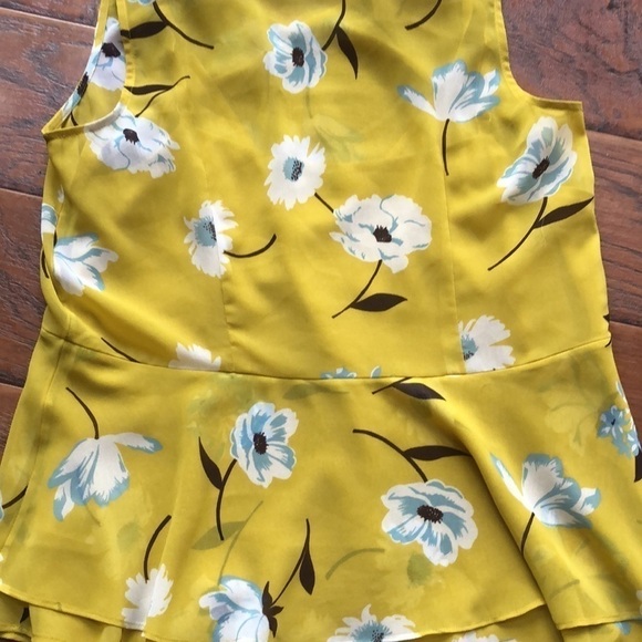 Cabi Top - Size Small - Picture 5 of 15